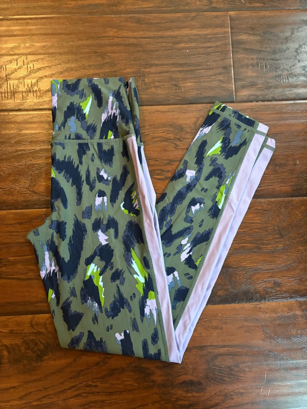 aerie Olive Green Printed Leggings with Lilac Side Panels